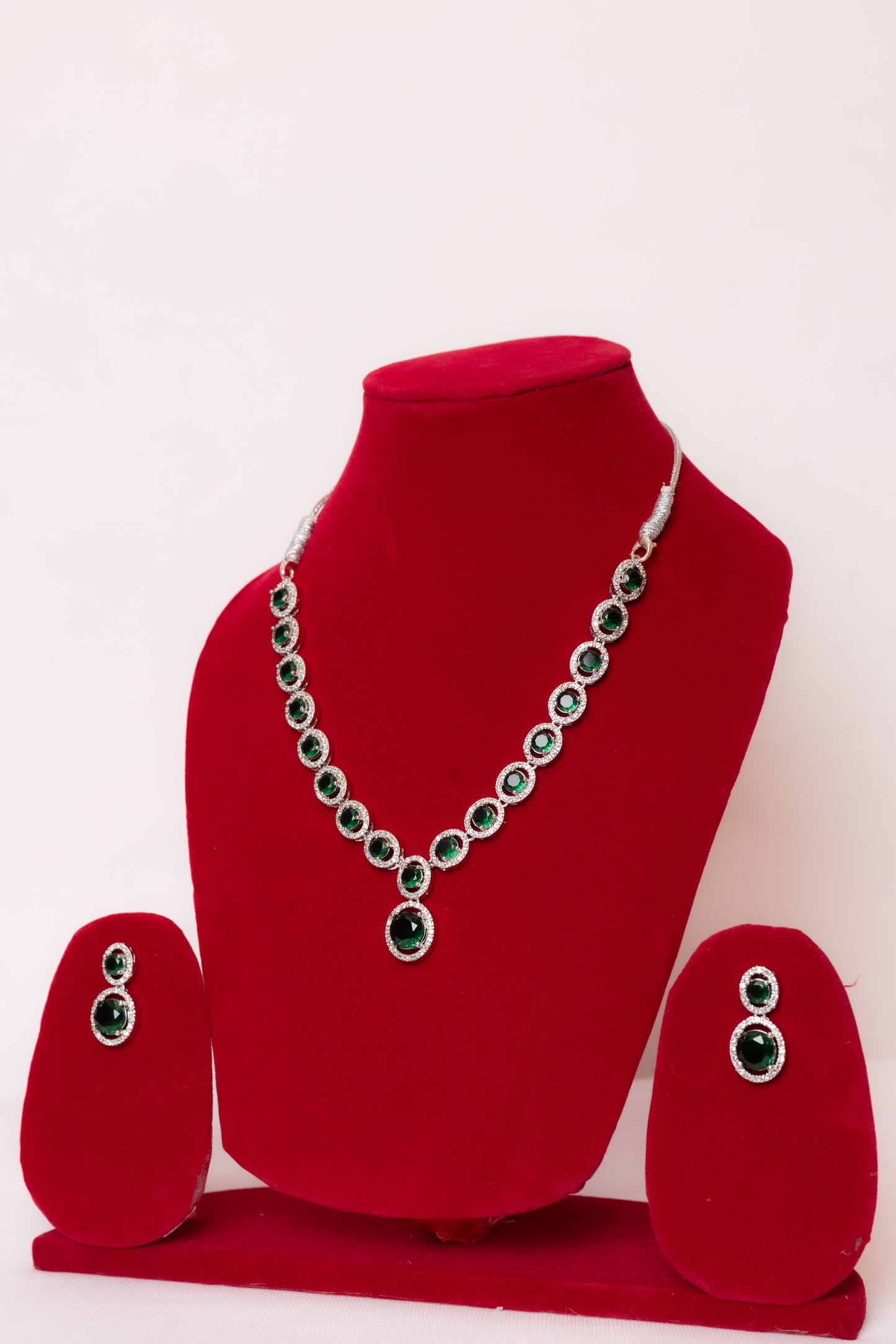 ad Jewelry Set
